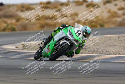 media/Feb-27-2022-CVMA (Sun) [[a3977b6969]]/Race 6 500 Supersport-350 Supersport (Holeshot)/